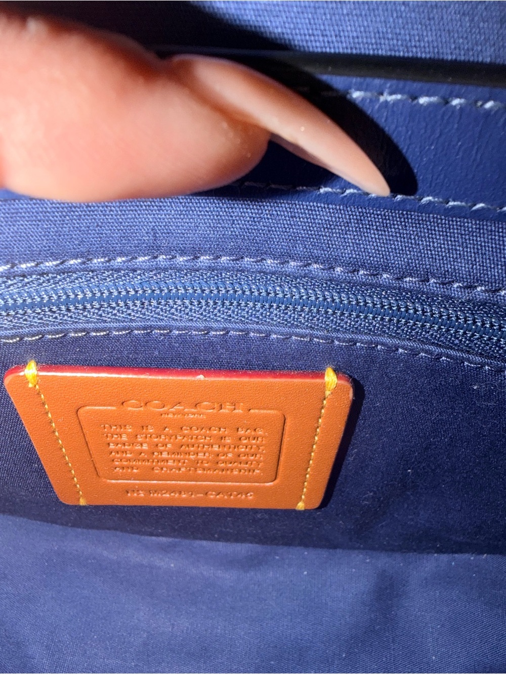 Coach tabby chain Denim Crossbody with Gold Turnlock and Navy Trim - Picture 4 of 5